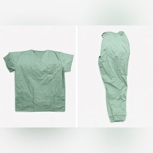 Men’s Uniform Advantage Green Scrub Set (Large)